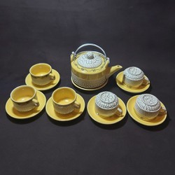 Bộ Ấm Uống trà Bát Tràng Cao Cấp kiểu TRỤ TRÒN có chân đế – Bình trà Hoa văn nổi sần kiểu ĐẤT NẺ cực đẹp – Màu Vàng Gold - BATTTRANG-TRUTRONDATNEVANGGOLD