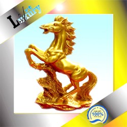 Tượng Ngựa Vàng Mã Đáo Thành Công cao 22 cm - Quà Tặng Tết - Luxury Art - BE006
