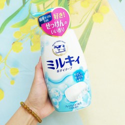Sữa tắm dưỡng da Milky Cow hương hoa cỏ 550ml Hàng Nhật nội địa - Milky Cow HHC