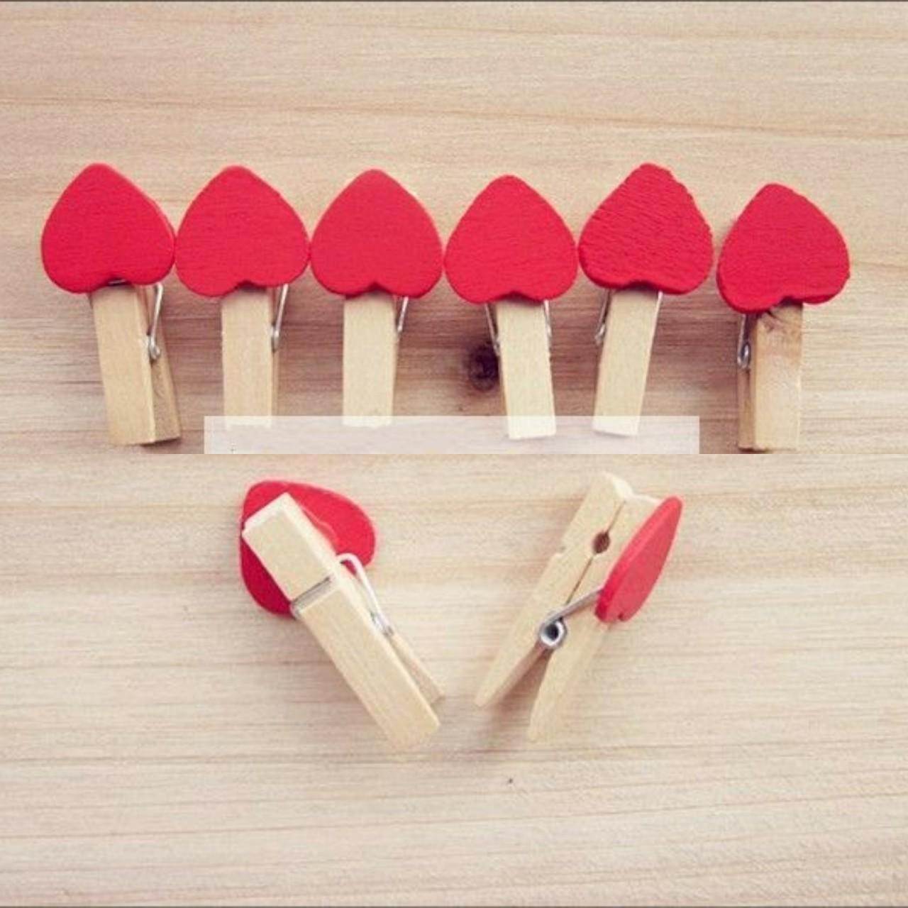 Combo 10 kẹp gỗ hình trái tim màu đỏ đơn giản, tiện dụng - Kẹp gỗ kẹp ảnh trang trí - Kẹp gỗ trang trí - Kẹp giấy